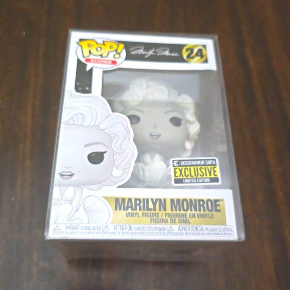 Funko Pop! Icons: Marilyn Monroe #24 Entertainment Earth Exclusive Limited